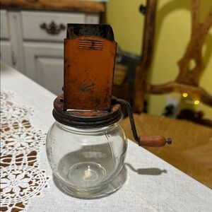Hazel atlas 1930’s nut grinder